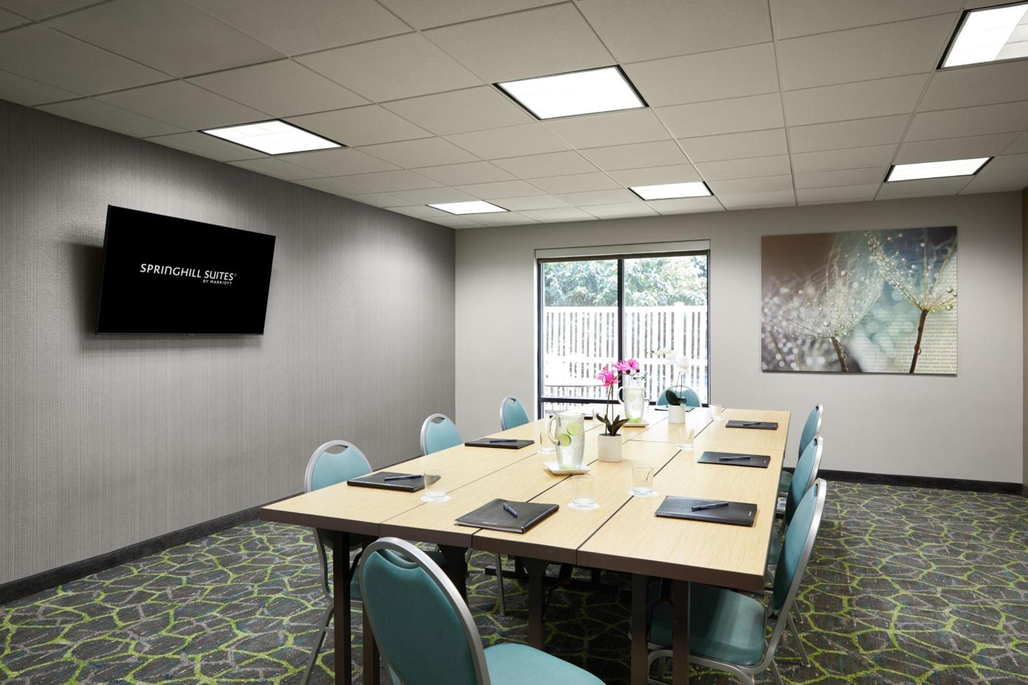 Springhill Suites St. Louis Airport/Earth City Бриджтън Екстериор снимка